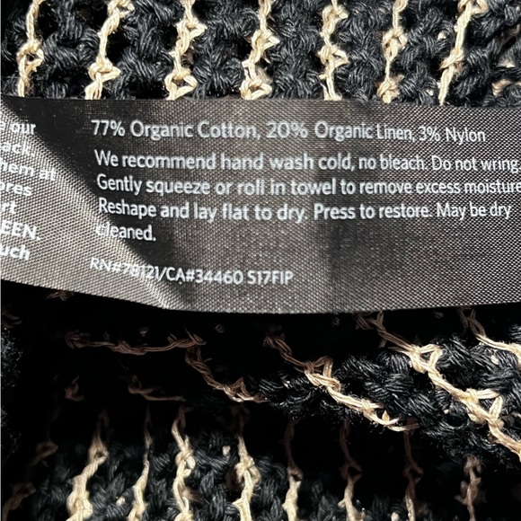 Eileen Fisher | Black Cream Mesh Knit Sleeveless Sweater Tank, Large Petite - Picture 6 of 6